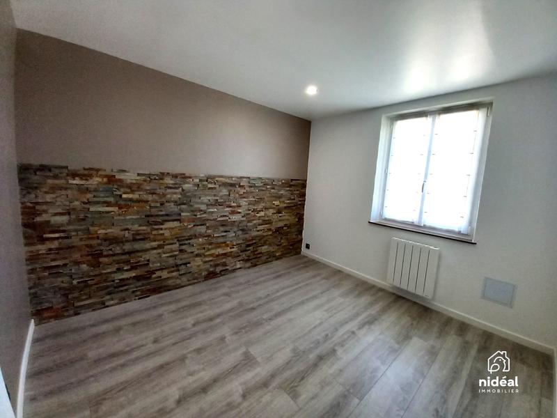 Maison - 166 m² - 8 pièces