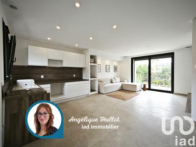 Maison - 94 m² - 4 pièces