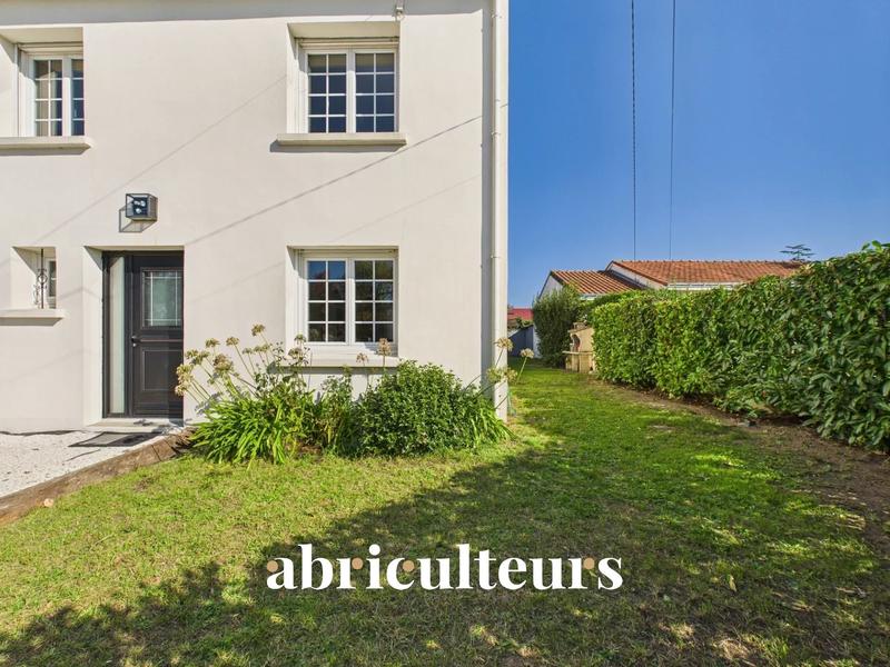 Maison - 172 m² - 7 pièces