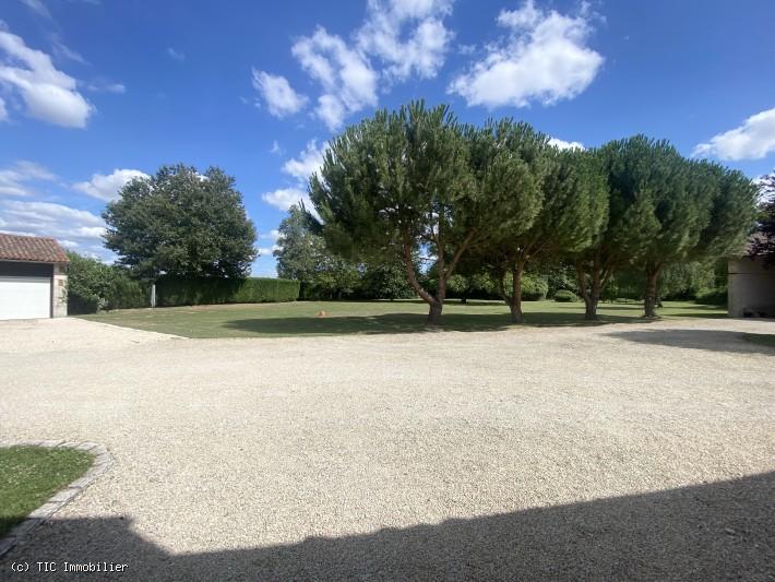 Gîte - 252 m² - 5 pièces