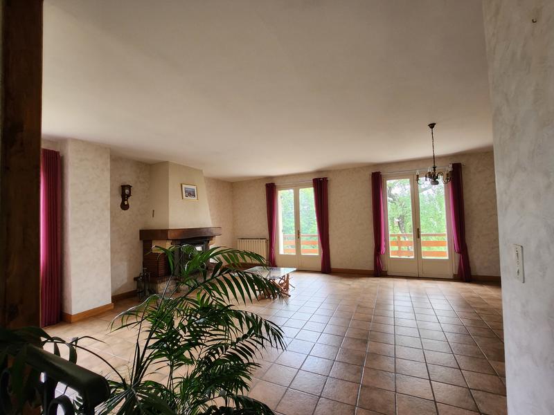 Maison - 110 m² - 5 pièces