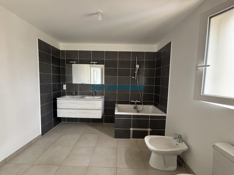 Villa - 107 m² - 4 pièces