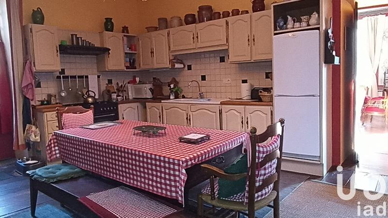 Maison - 330 m² - 8 pièces