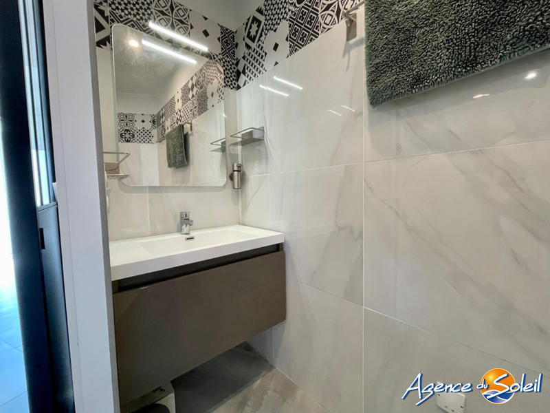 Local commercial - 48 m² - 2 pièces