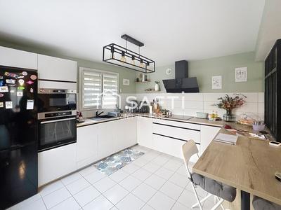 Maison - 127 m² - 6 pièces