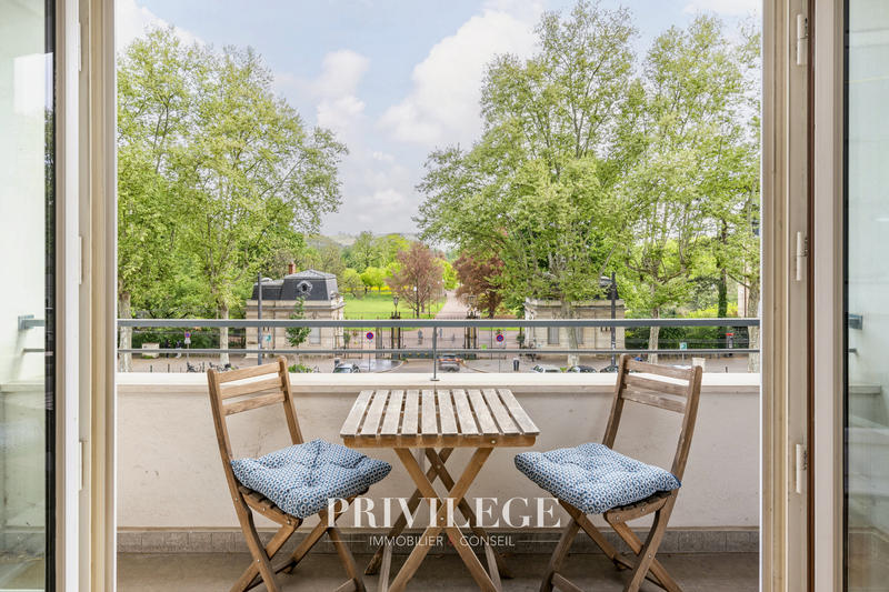 Appartement - 163 m² - 6 pièces