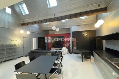 Loft - 185 m² - 5 pièces