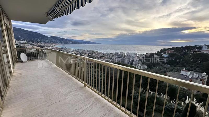 Appartement - 89 m² - 3 pièces