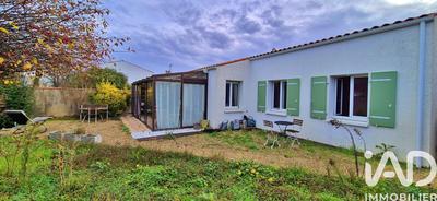 Maison - 102 m² - 4 pièces