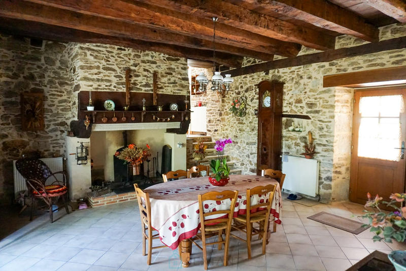 Maison - 147 m² - 6 pièces