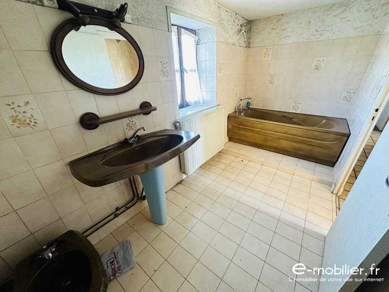 Maison - 141 m² - 5 pièces