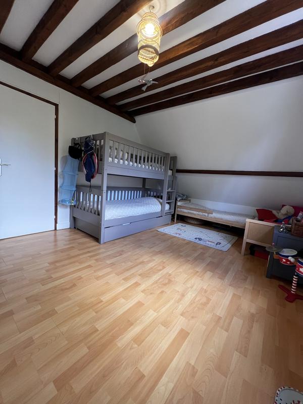 Maison traditionnelle - 144 m² - 7 pièces