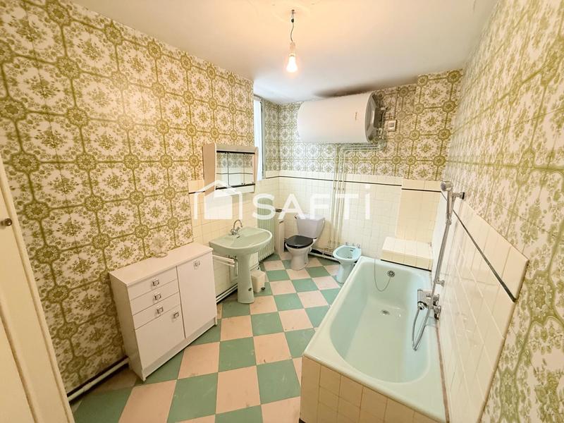 Maison de village - 90 m² - 3 pièces