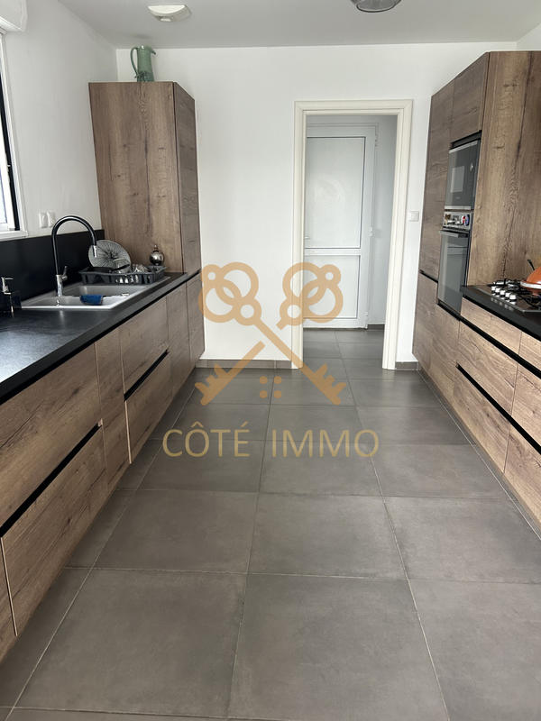 Maison - 145 m² - 6 pièces