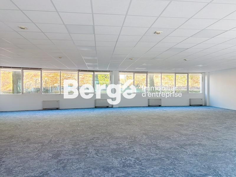 Bureau - 184 m²