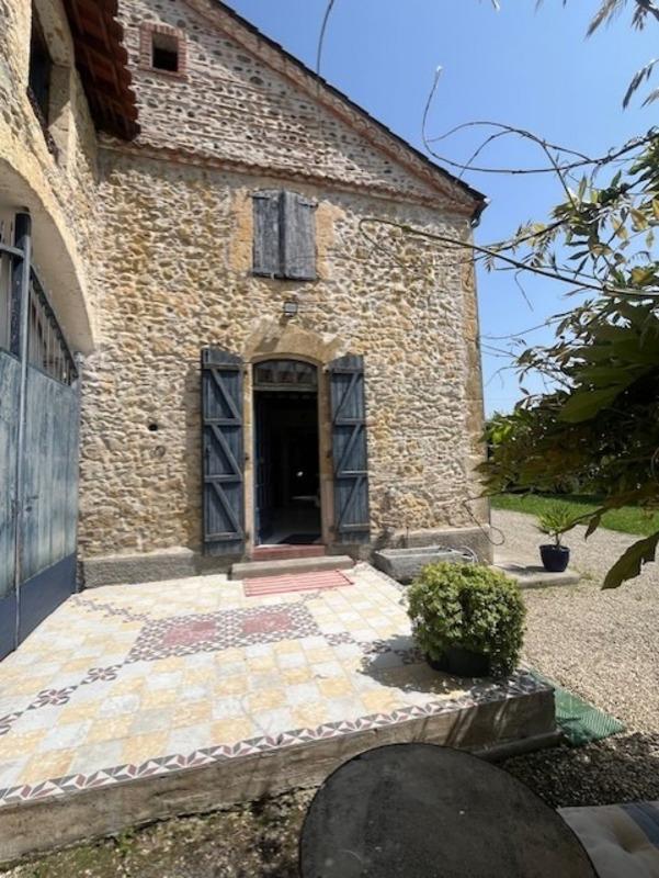 Maison - 310 m² - 8 pièces