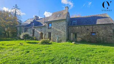 Maison - 211 m² - 9 pièces