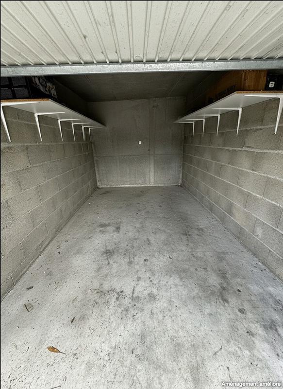 Parking / Garage - 14 m²