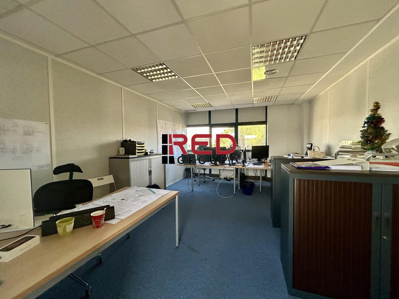 Bureau - 359 m²