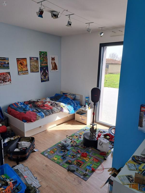 Maison - 137 m² - 5 pièces