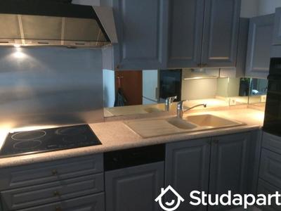 Chambre - 12 m² - 1 pièce