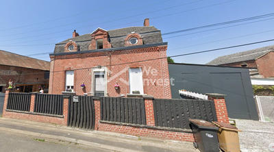 Maison - 185 m² - 10 pièces