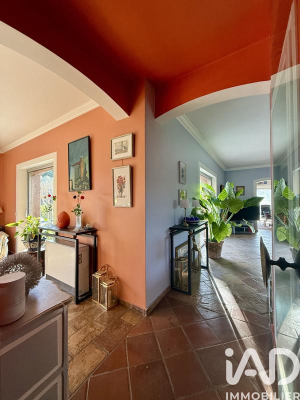 Maison - 411 m² - 17 pièces