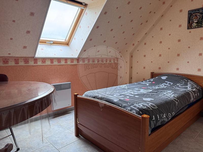 Maison - 183 m² - 8 pièces