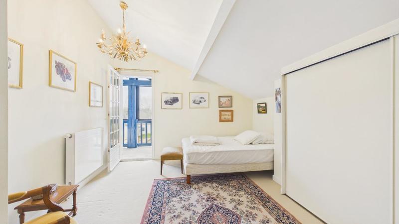 Maison - 200 m² - 7 pièces