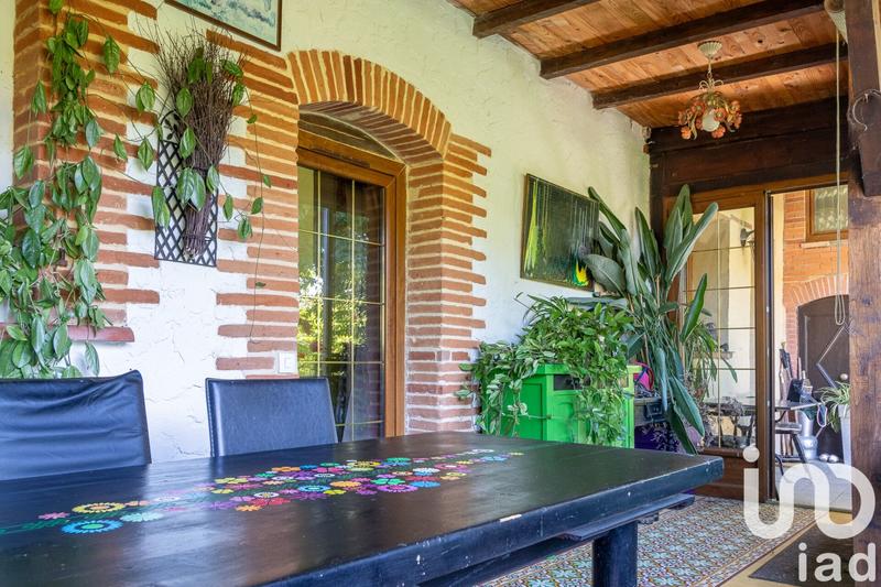 Maison - 370 m² - 8 pièces