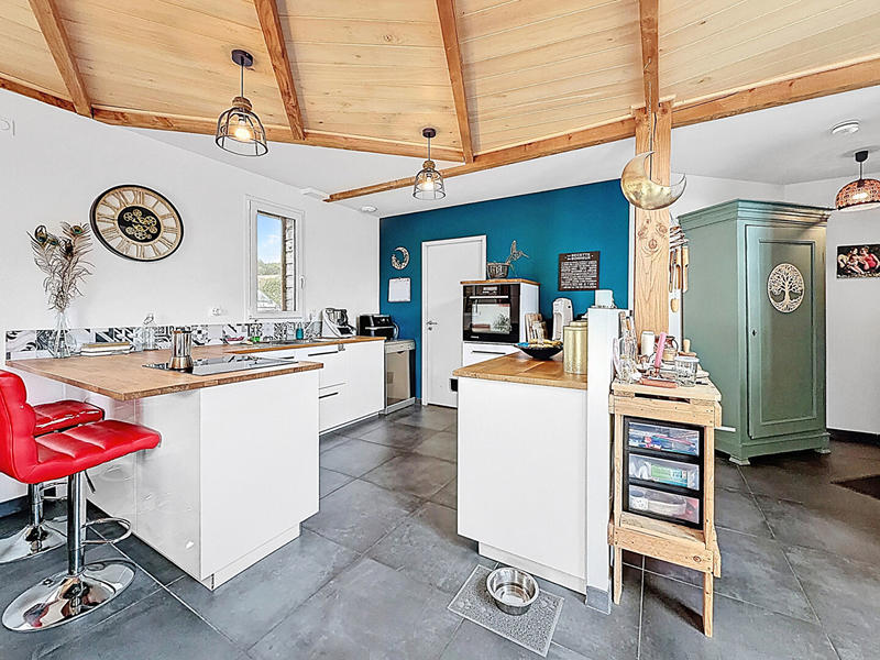 Maison - 121 m² - 5 pièces