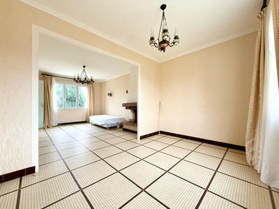 Maison - 85 m² - 5 pièces