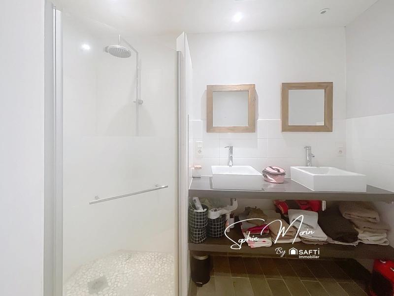 Maison - 111 m² - 4 pièces