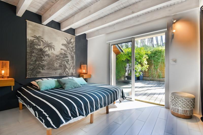 Maison - 225 m² - 10 pièces