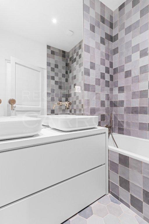 Appartement - 99 m² - 4 pièces