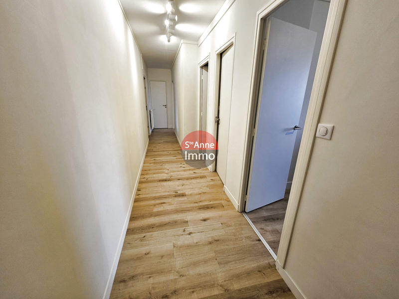 Appartement - 85 m² - 5 pièces