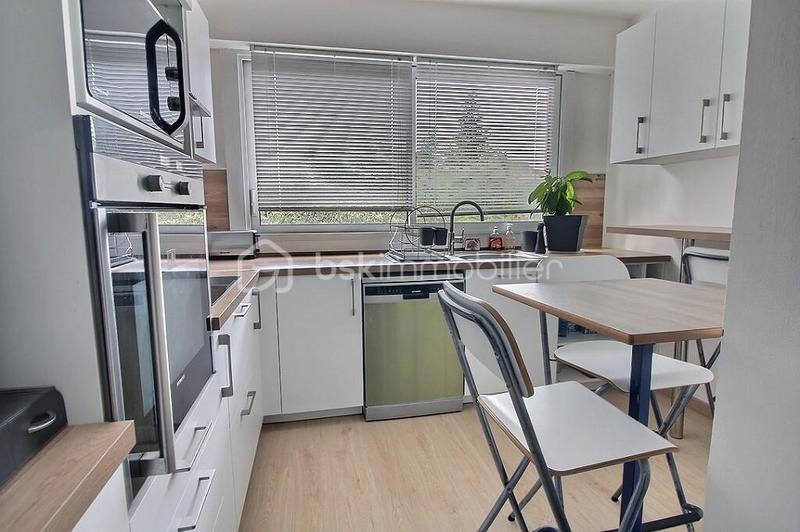 Appartement - 82 m² - 4 pièces