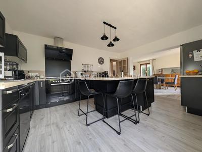 Maison - 138 m² - 7 pièces