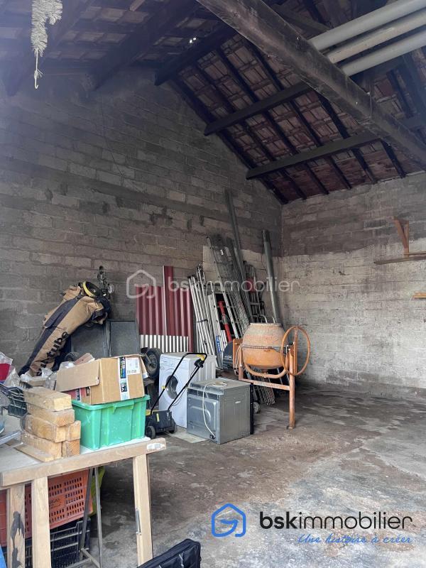 Immeuble - 74 m² - 1 pièce