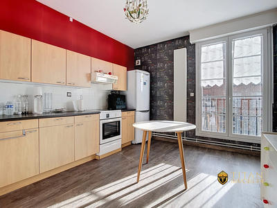 Appartement - 80 m² - 3 pièces