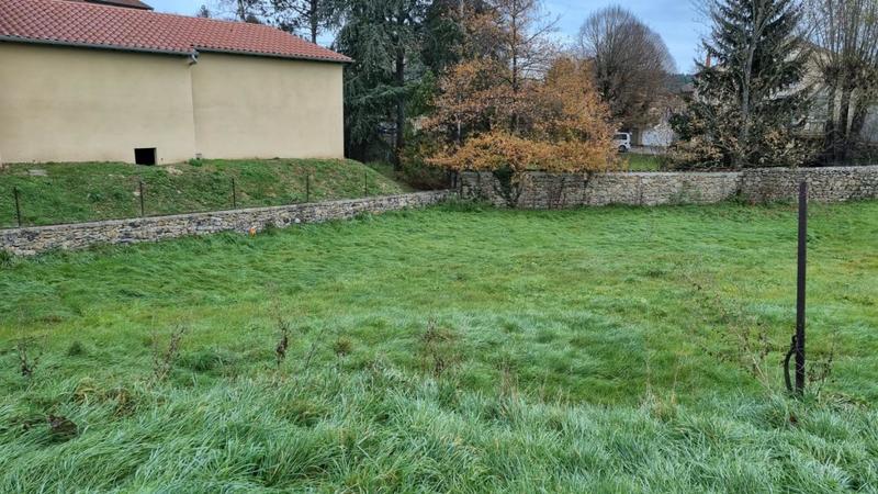 Terrain constructible - 850 m²