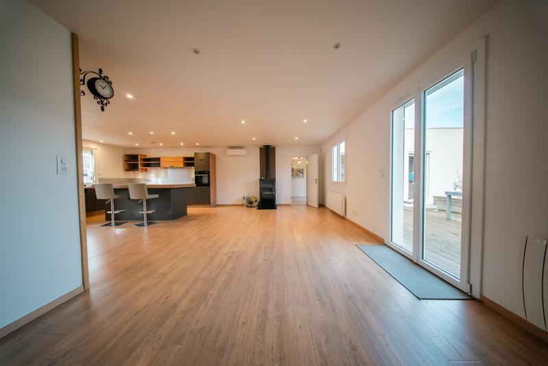 Maison - 121 m² - 5 pièces