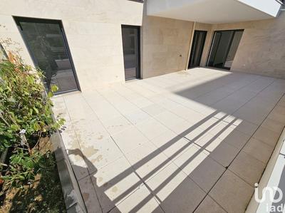 Appartement - 92 m² - 5 pièces