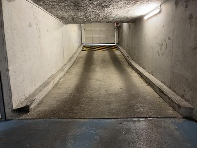 Parking / Garage - 11 m²