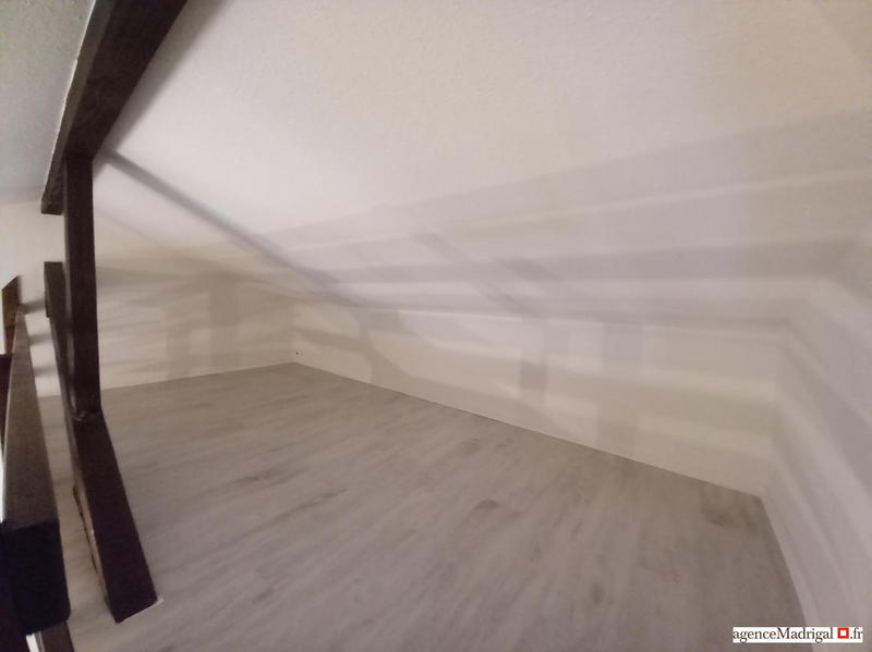 Appartement - 81 m² - 3 pièces