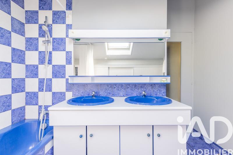 Maison - 143 m² - 8 pièces