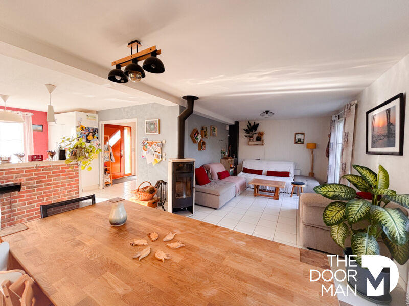 Maison - 185 m² - 8 pièces