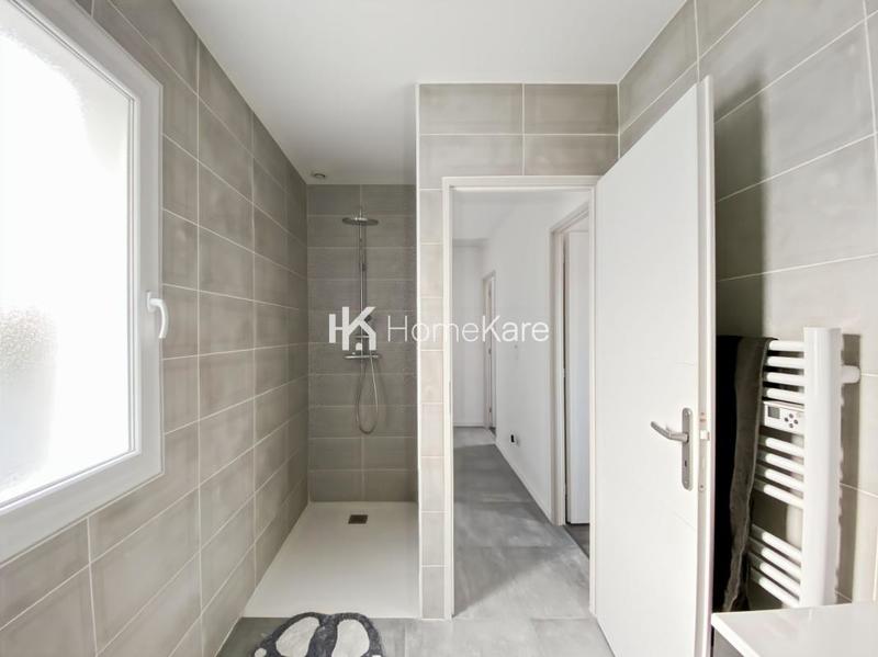 Maison - 105 m² - 4 pièces