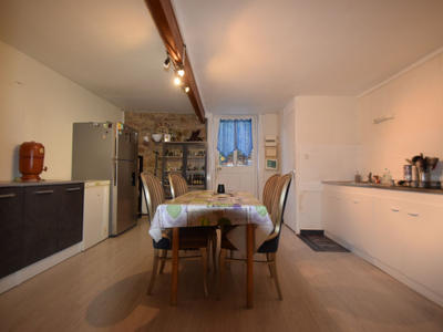 Maison - 110 m² - 4 pièces