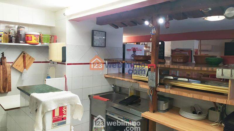 Local commercial - 75 m² - 1 pièce